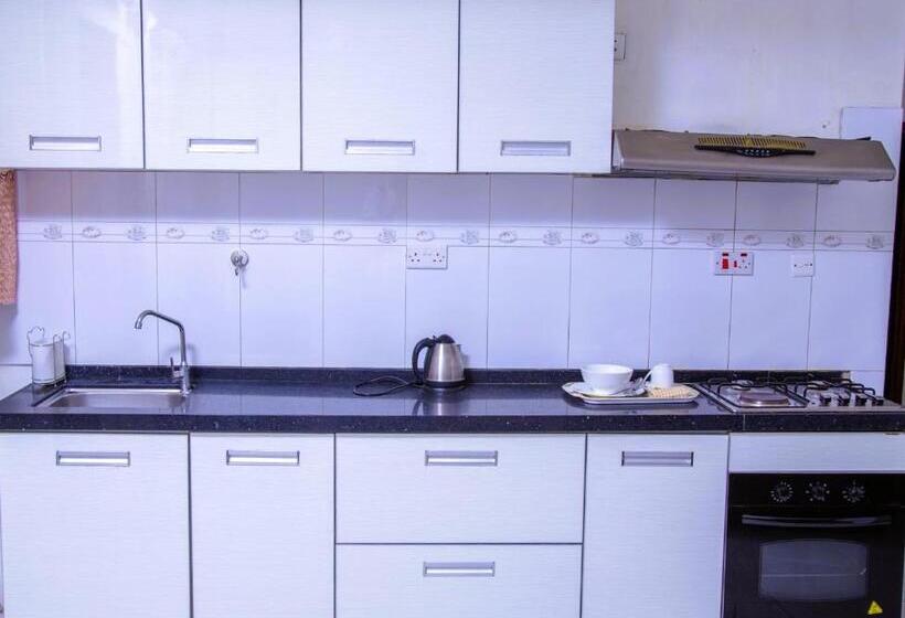 Balkonlu 1 Yatak Odalı Daire, Hidden Treasure Serviced Hotel Apartments Hitsha Hotels Entebbe