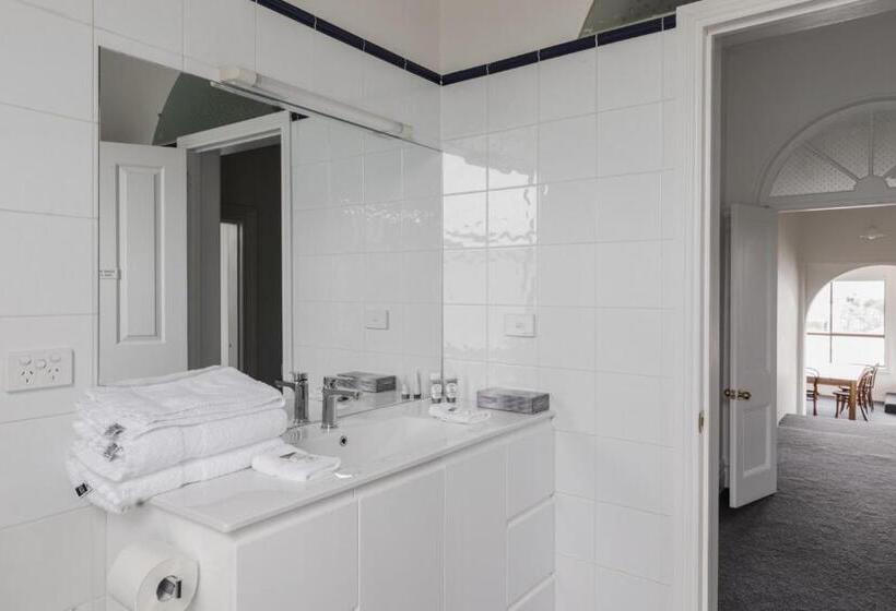 Апартаменты 1 Спальня, Battery Point Manor