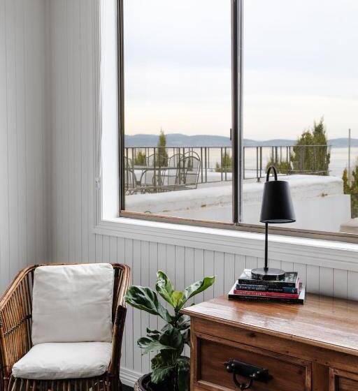 Апартаменты 1 Спальня, Battery Point Manor