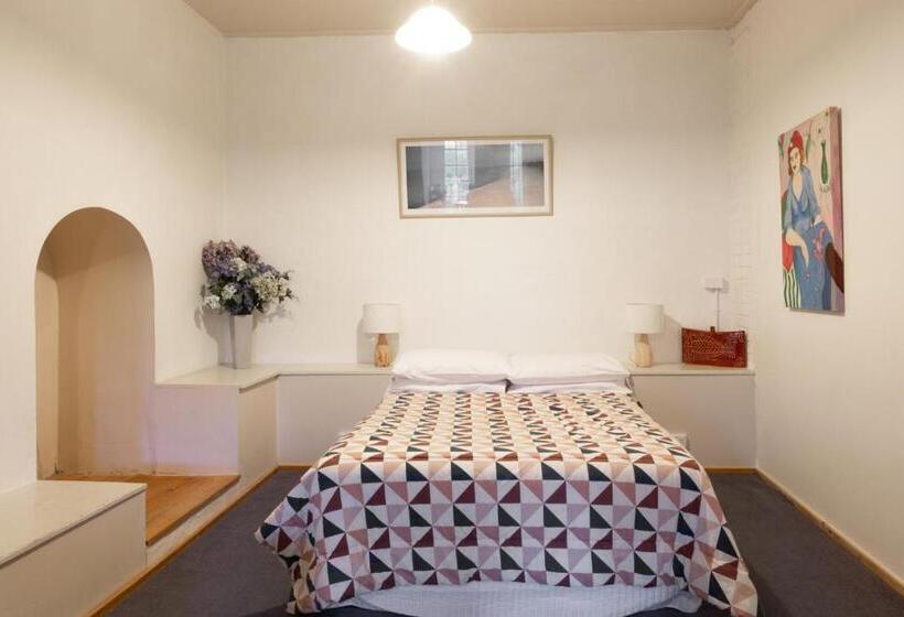 غرفة قياسية, Battery Point Manor