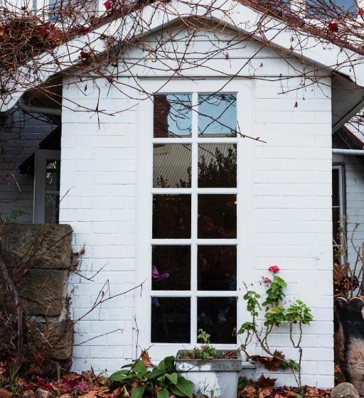 غرفة قياسية, Battery Point Manor