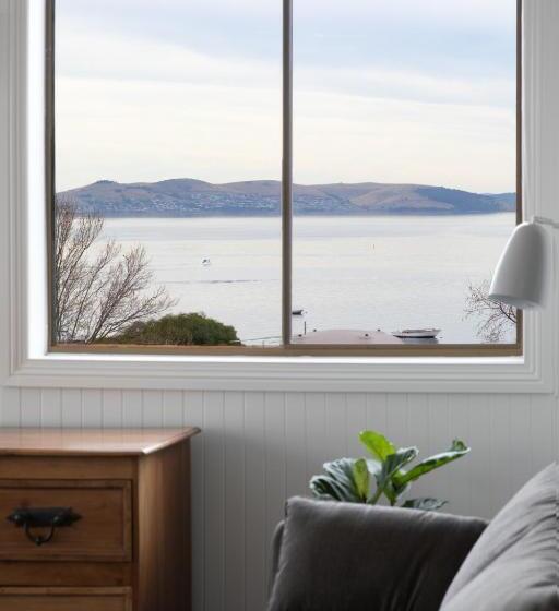 شقة غرفة واحدة, Battery Point Manor