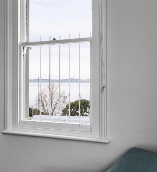 Апартаменты 1 Спальня, Battery Point Manor
