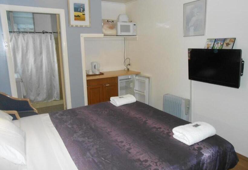 חדר סטנדרט לארבעה, Mount View Motel