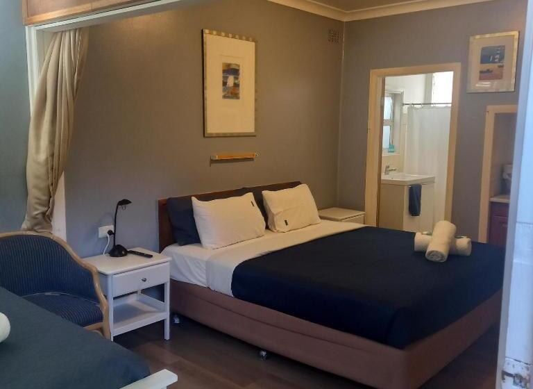 חדר סטנדרט לארבעה, Mount View Motel