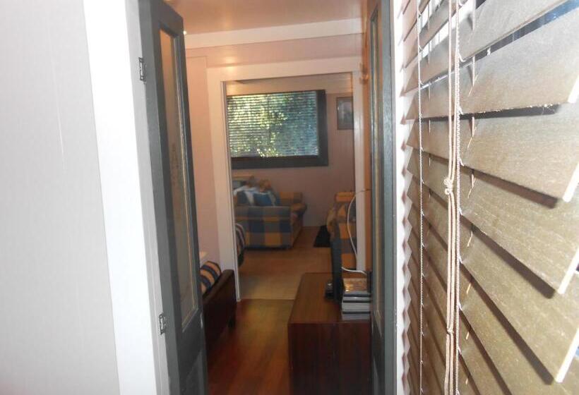 דירת חדר נוף לגינה, Mount View Motel