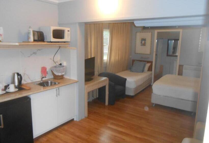 חדר דלוקס לשלושה, Mount View Motel