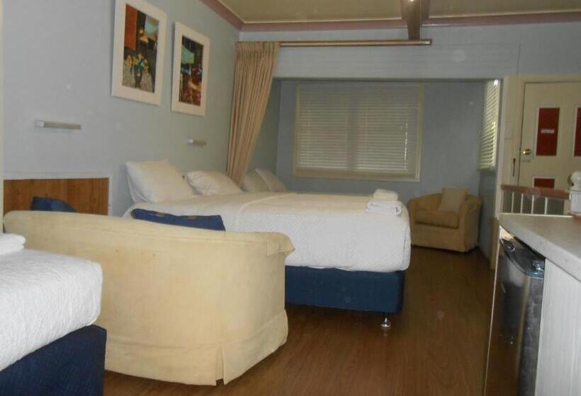 חדר משפחתי, Mount View Motel