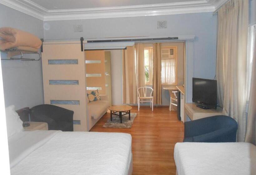 חדר דלוקס לשלושה, Mount View Motel