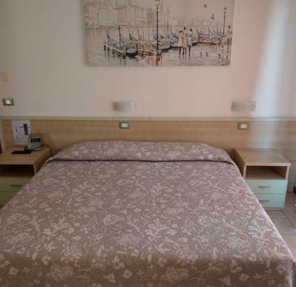 スタンダードルーム, Bar Moro 1963