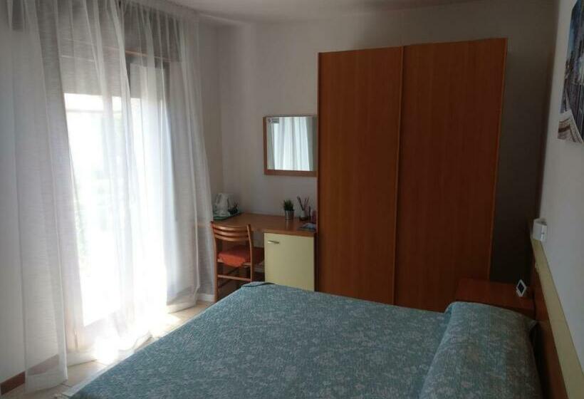Quarto Estandar, Bar Moro 1963