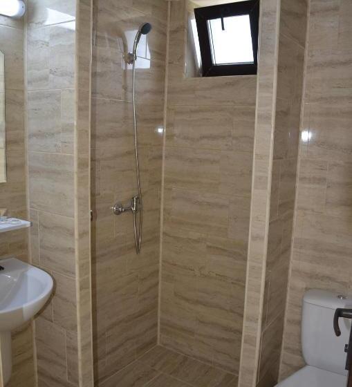 غرفة قياسية, Vila Cosmin