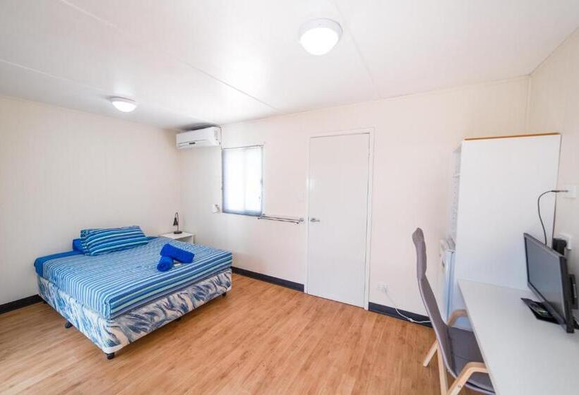 经济房, Mackerel Islands