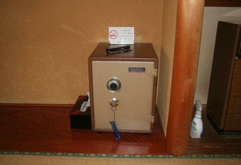 غرفة قياسية, Suehirokan