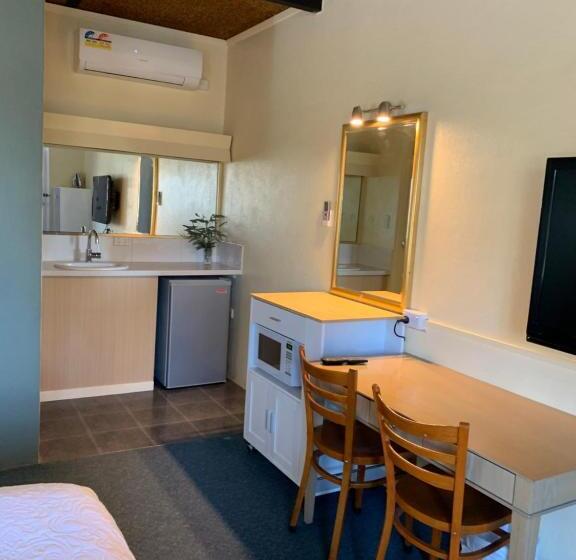 חדר סטנדרט עם מיטת קינג, Temora Motel