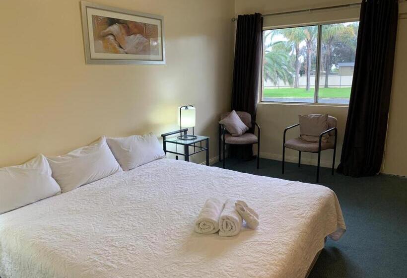 חדר סטנדרט עם מיטת קינג, Temora Motel