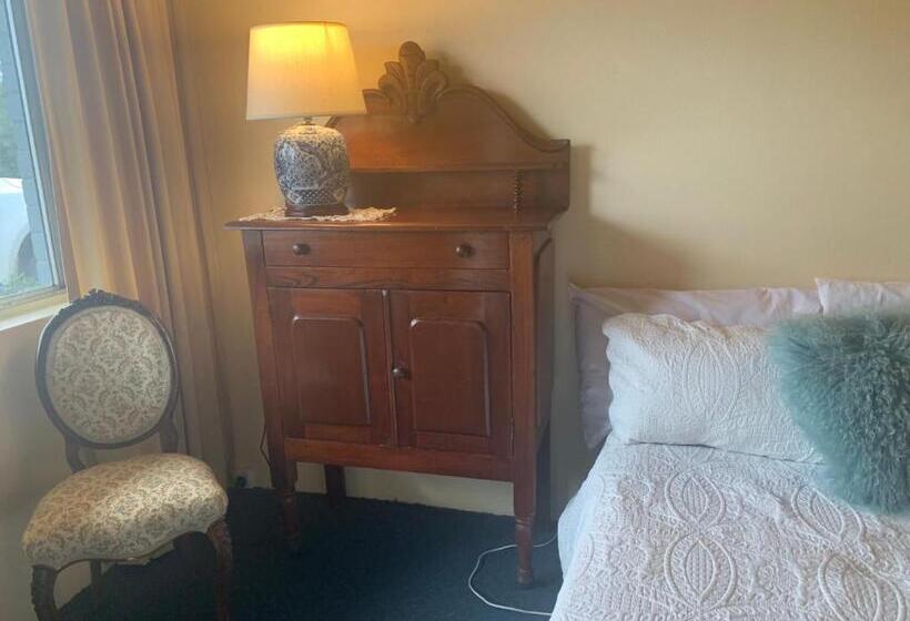 חדר סטנדרט עם מיטת קינג, Temora Motel