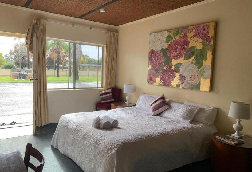 חדר סטנדרט עם מיטת קינג, Temora Motel
