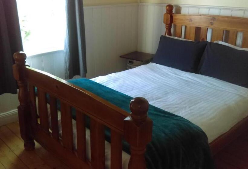 ３ベッドルームハウス, Happy Wanderer Motel Bendigo Children Not Permitted Over 18s Only