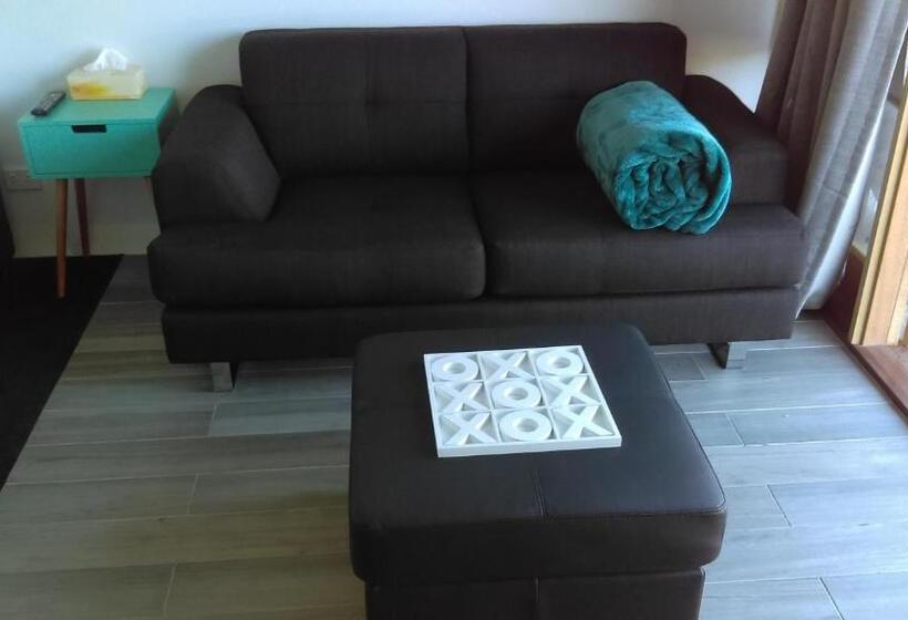 デラックスルーム, Happy Wanderer Motel Bendigo Children Not Permitted Over 18s Only