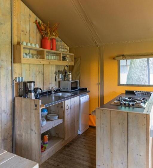 كوخ قياسي, Landrijk De Reesprong Boerderij