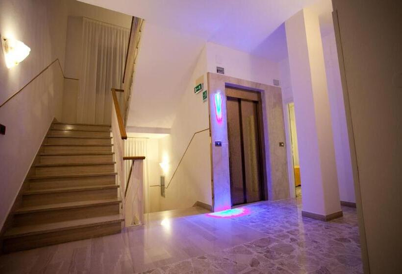 חדר אקונומי, Medusa