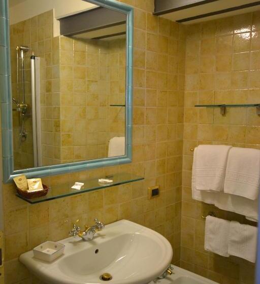 Полулюкс, Relais Villa Rossi