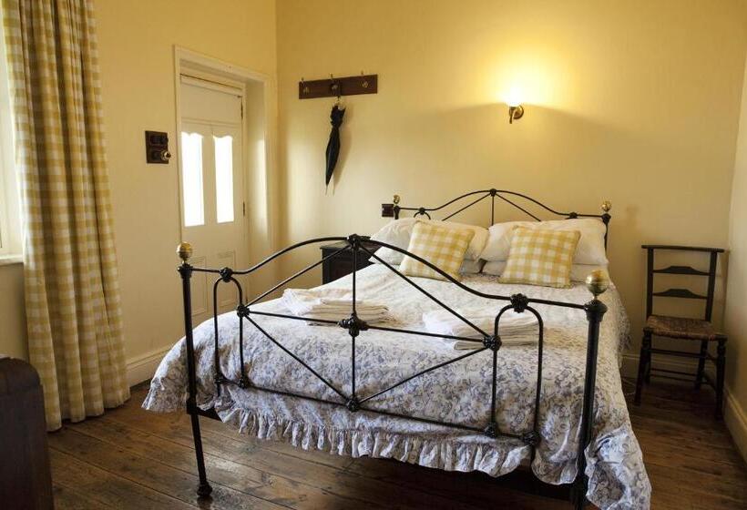 Номер Superior, The Rising Sun