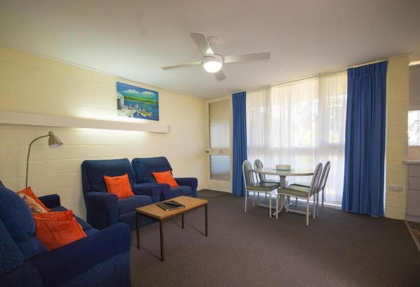 דירת שני חדרים, Kalindo Merimbula