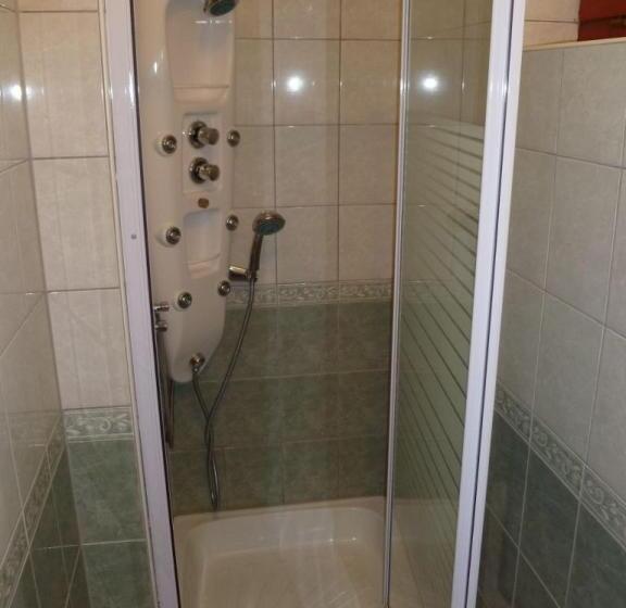 标准间, Liget Szálláshely