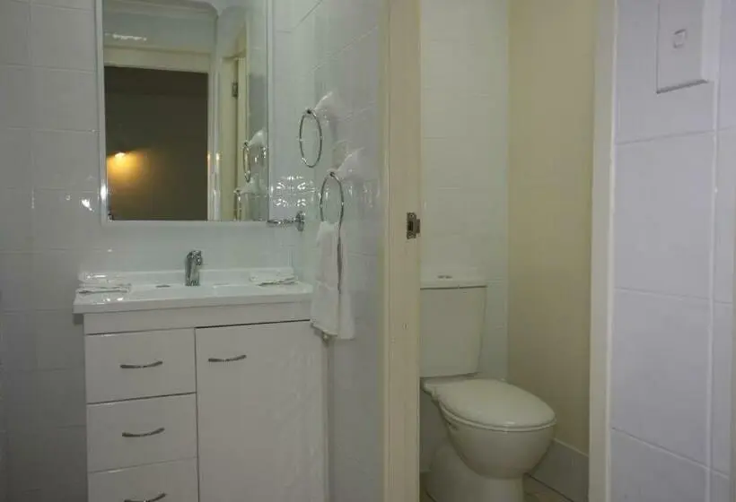 デラックスファミリールーム, Tuncurry Lakes Resort