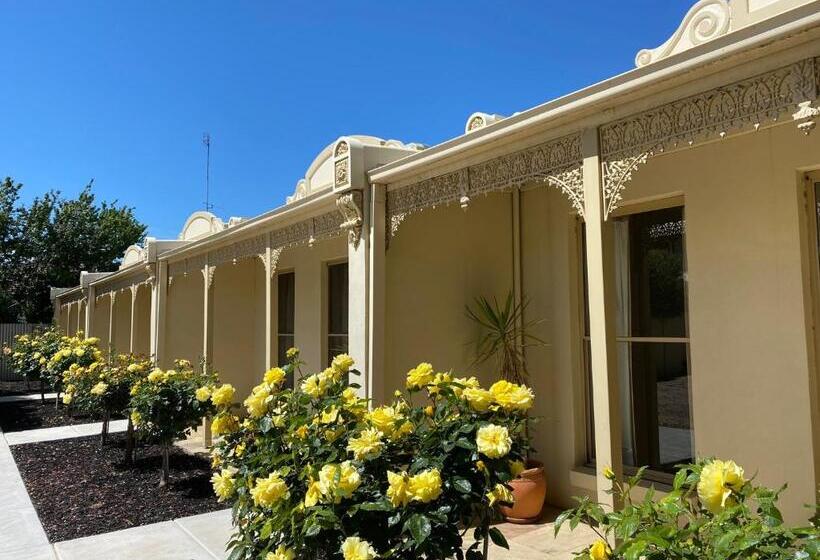 شقة غرفة واحدة, Acacia Terraces