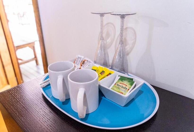 家庭间, 1770 Southern Cross Travellers Retreat