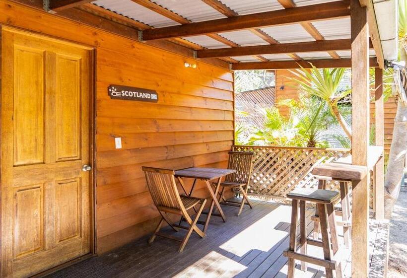 家庭间, 1770 Southern Cross Travellers Retreat