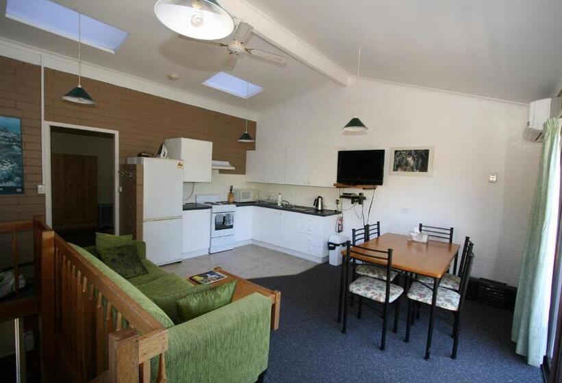 침실 2개 아파트, Alpha Centauri Townhouses