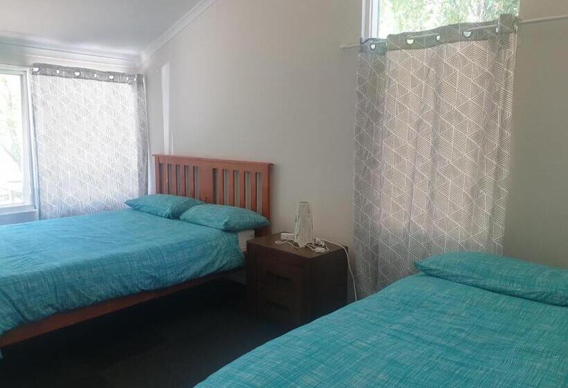 3침실 스탠다드 방갈로, Alpha Centauri Townhouses