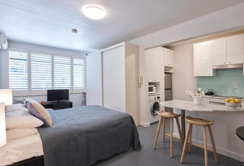 إستوديو قياسى, Ballantyne At Mosman Apartments