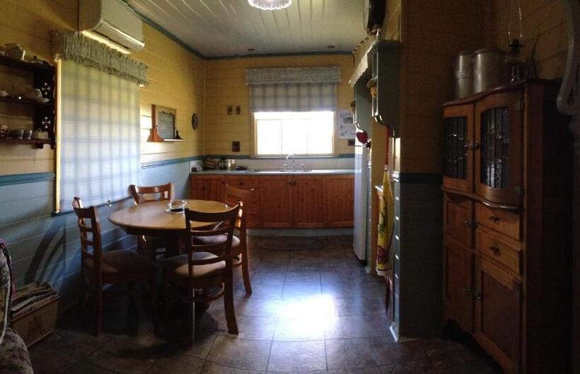 منزل غرفتين نوم, Belvoir B&b Cottages