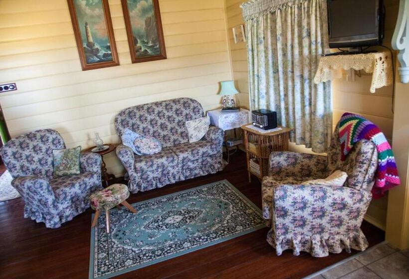 בית, 2 חדרי שינה, Belvoir B&b Cottages