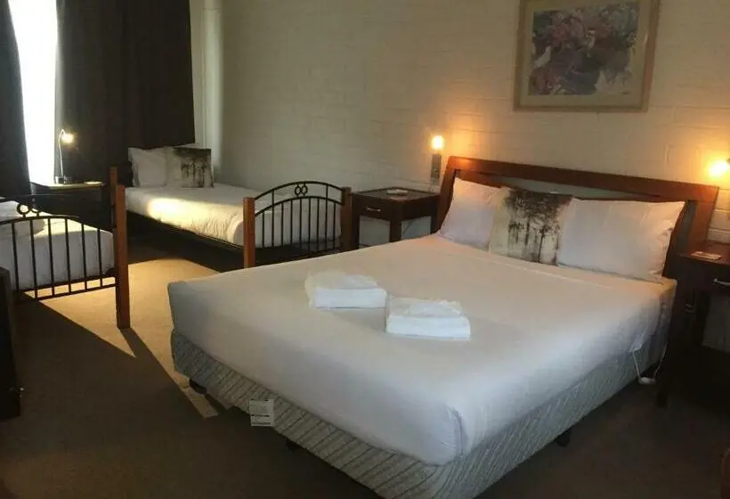 ファミリールーム, Buffalo Motel And Country Retreat