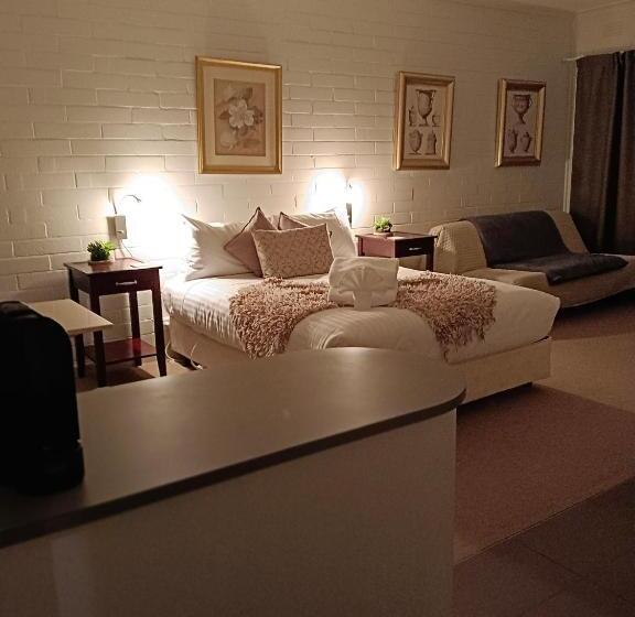 חדר דלוקס, Buffalo Motel And Country Retreat