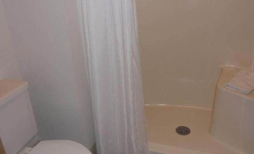 غرفه قياسيه سريرين مزدوجين, Harbor Inn Motel