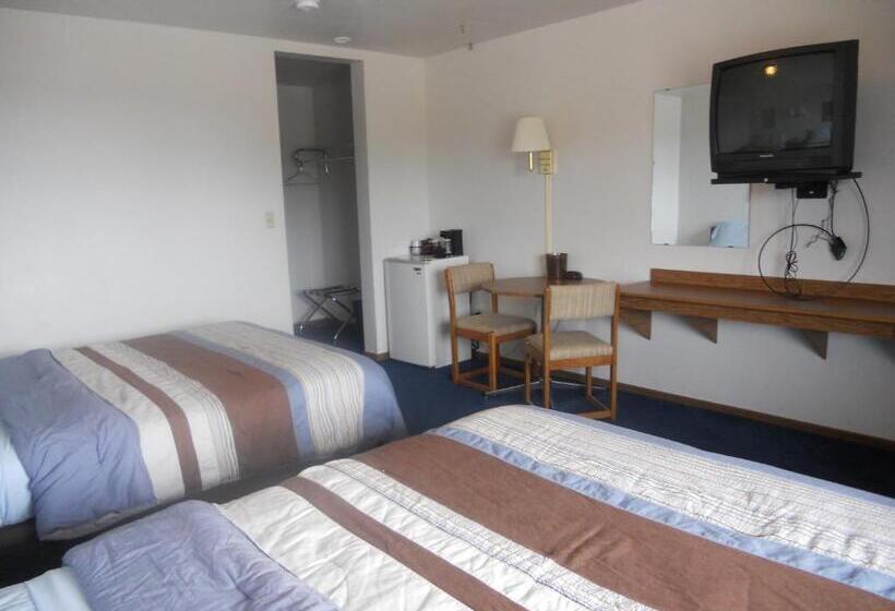 Номер Стандарт, Harbor Inn Motel