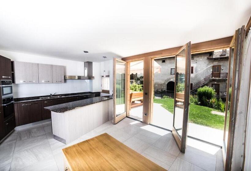 침실 2개 아파트, Al Restelar