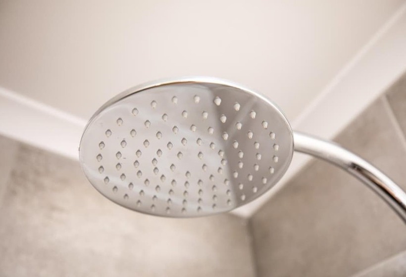 家庭间, Nightcap At Hendon