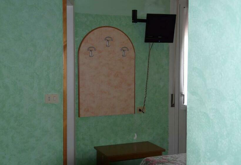 חדר סטנדרט, Vecchia Rimini