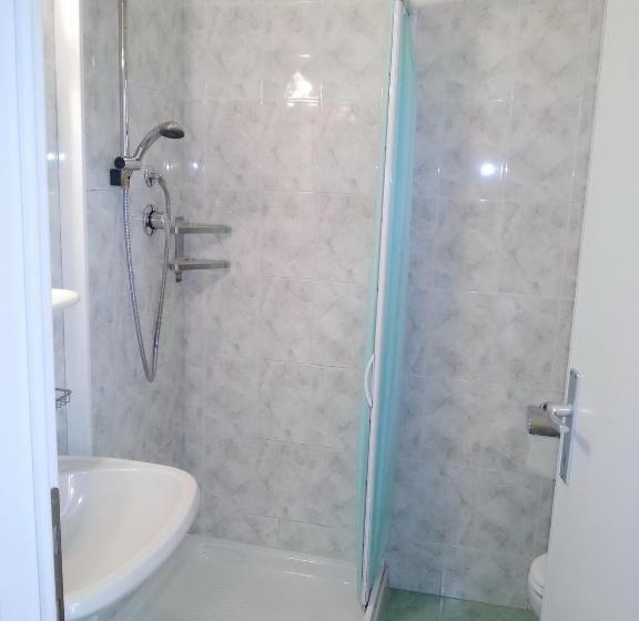 اتاق اکونومی, Vecchia Rimini