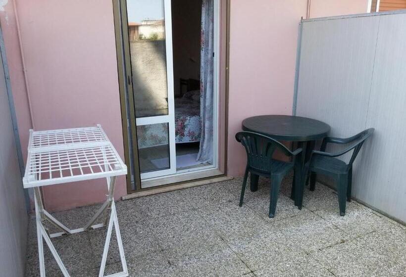 חדר אקונומי, Vecchia Rimini