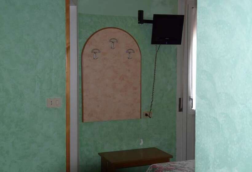 חדר סטנדרט, Vecchia Rimini