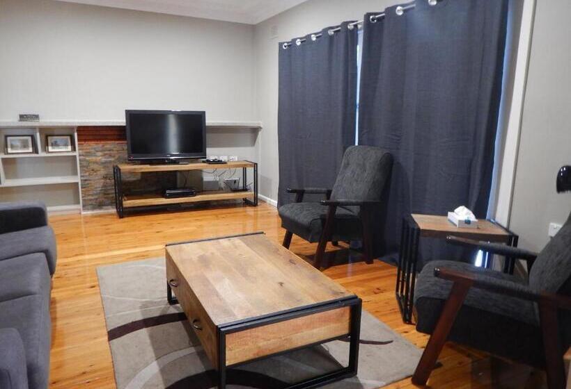 خانه 3 خوابه, Manera Heights Apartments